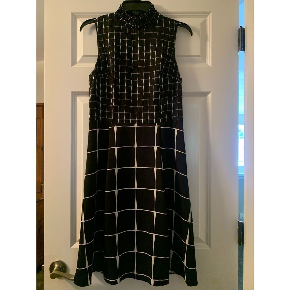 Who What Wear Womans Black White Dress size small
